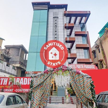 Oyo Townhouse 748 Hotel Parth Paradise Ghaziabad Exterior photo