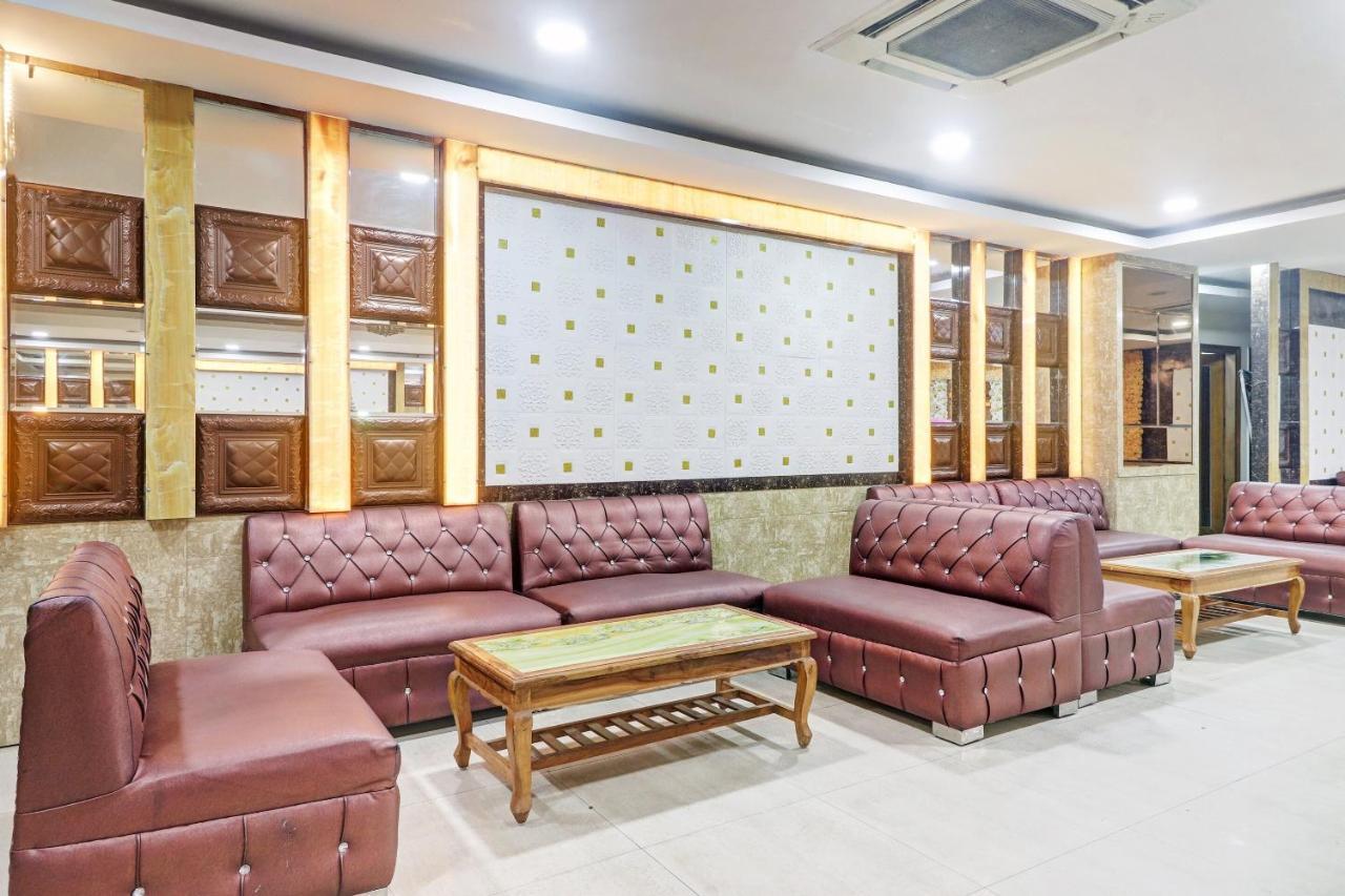 Oyo Townhouse 748 Hotel Parth Paradise Ghaziabad Exterior photo