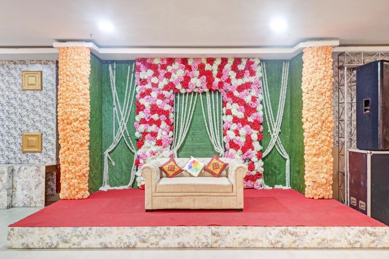 Oyo Townhouse 748 Hotel Parth Paradise Ghaziabad Exterior photo
