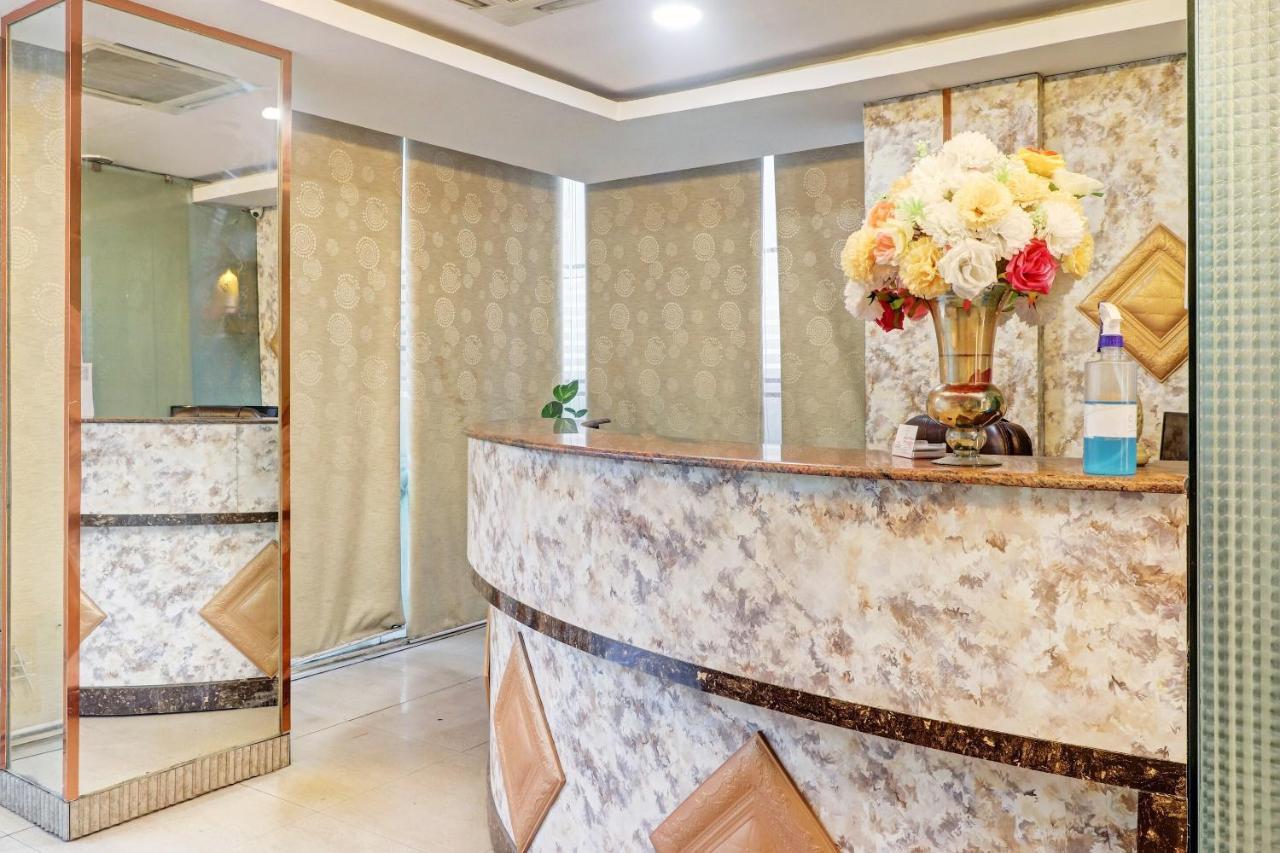 Oyo Townhouse 748 Hotel Parth Paradise Ghaziabad Exterior photo